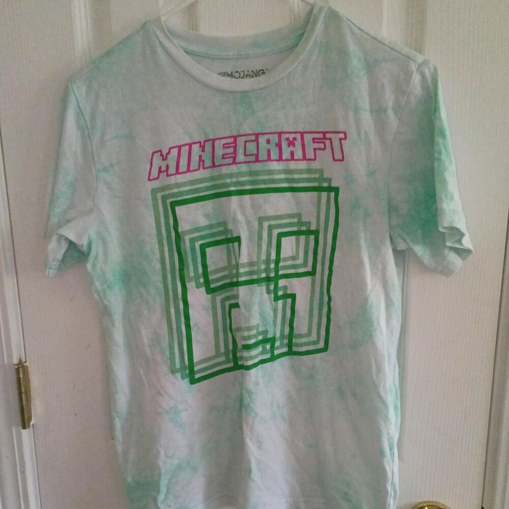 Minecraft Shirt kids size XL